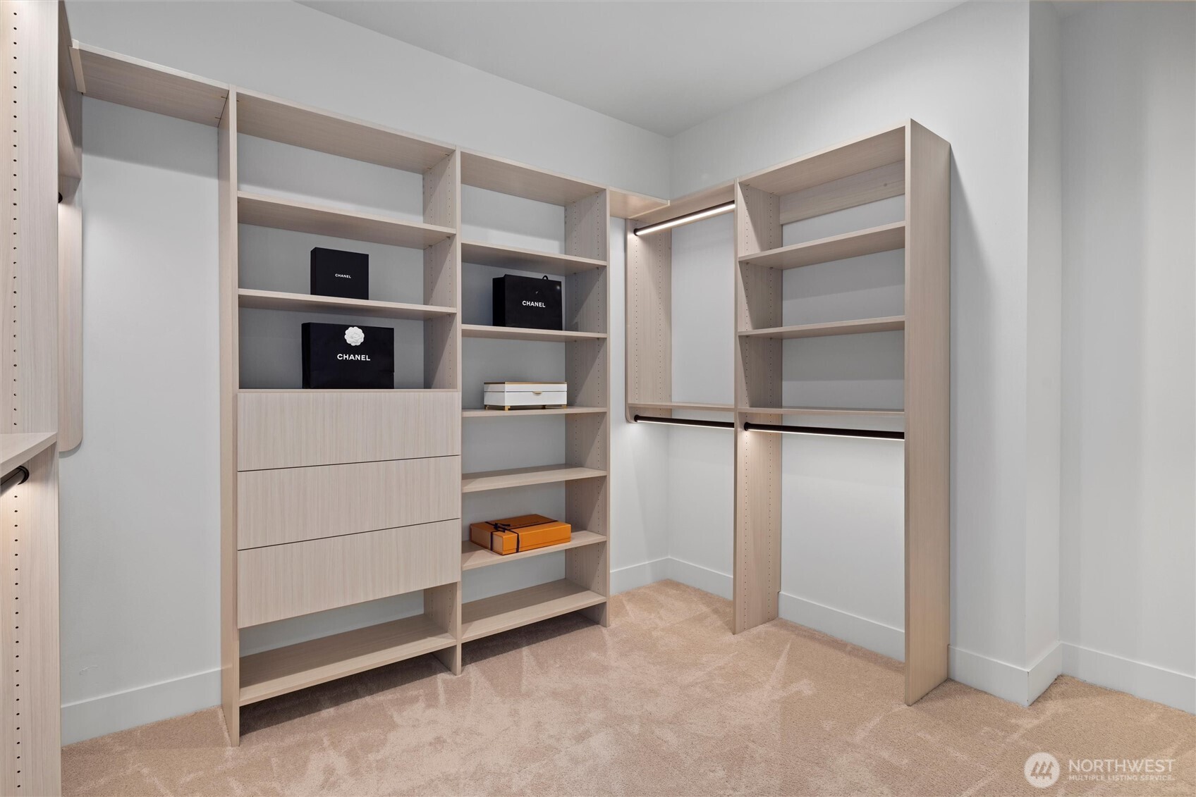 4605 108th Avenue NE, Kirkland, WA 98033