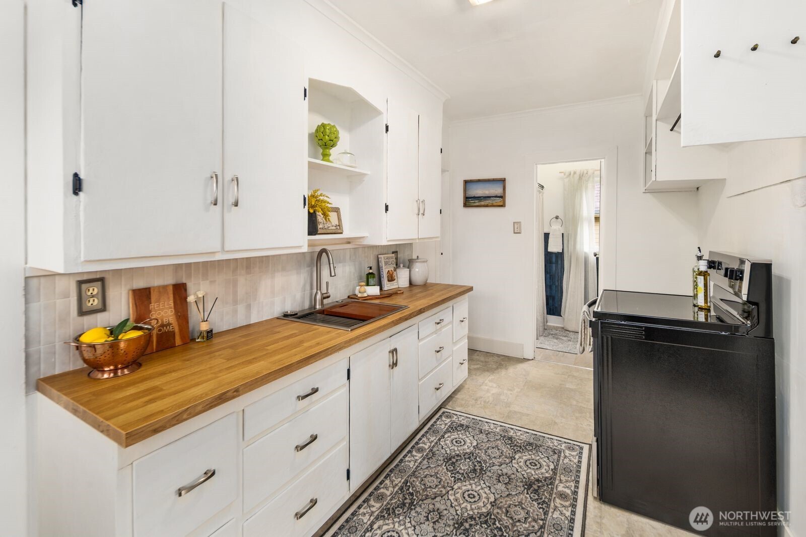 13537 52nd Avenue S, Tukwila, WA 98168-4705