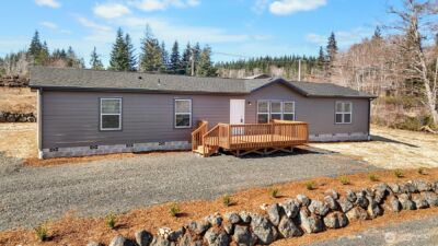 11 W Highland Y Road , Shelton, WA 98584