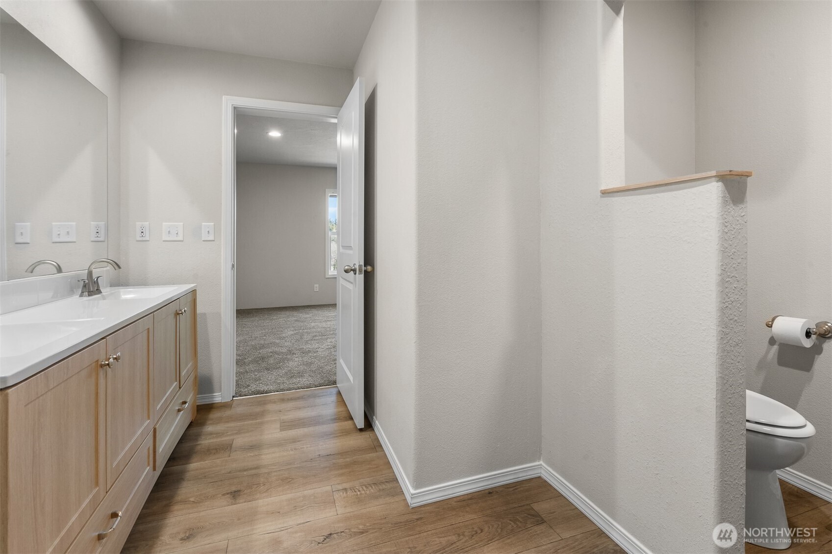 11 W Highland Y Road , Shelton, WA 98584