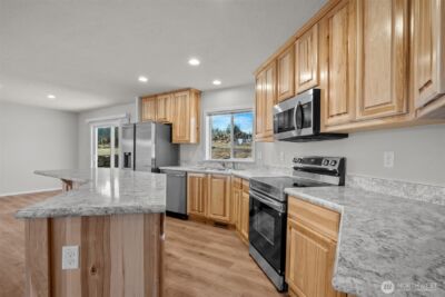 11 W Highland Y Road , Shelton, WA 98584 - Photo 8