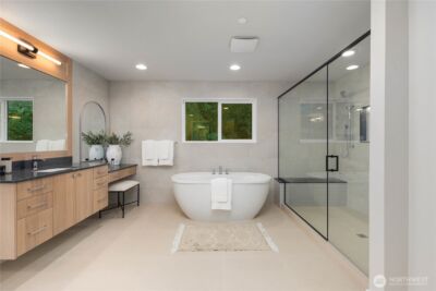 12206 NE 61st Street , Kirkland, WA 98033-8559 - Photo 25