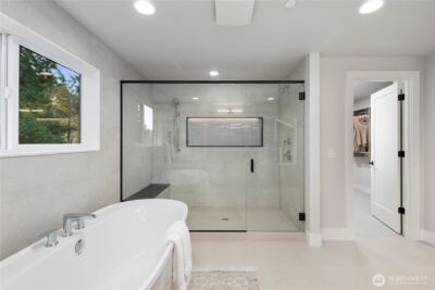 12206 NE 61st Street , Kirkland, WA 98033-8559 - Photo 26