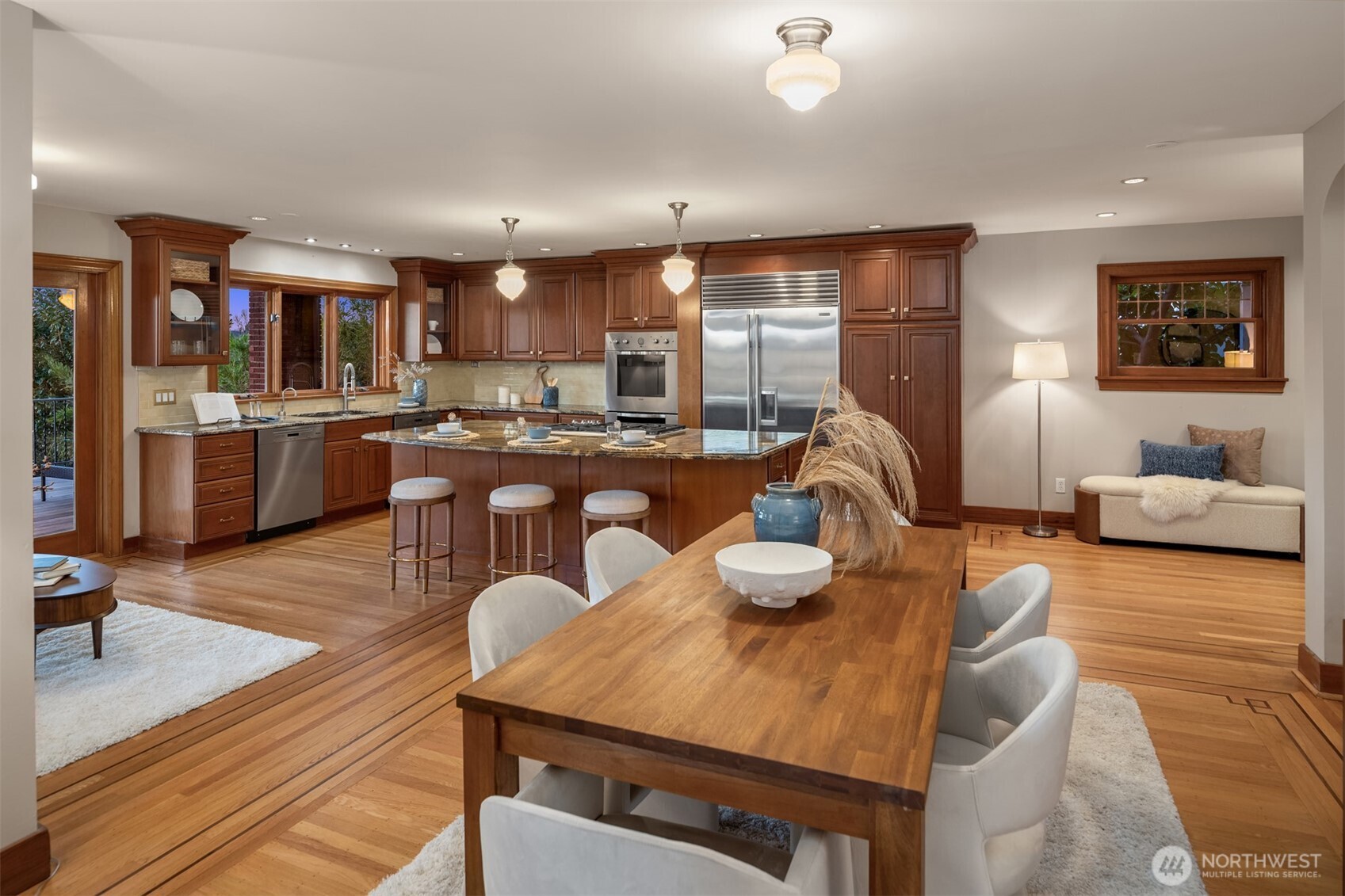 4117 43rd Avenue NE, Seattle, WA 98105