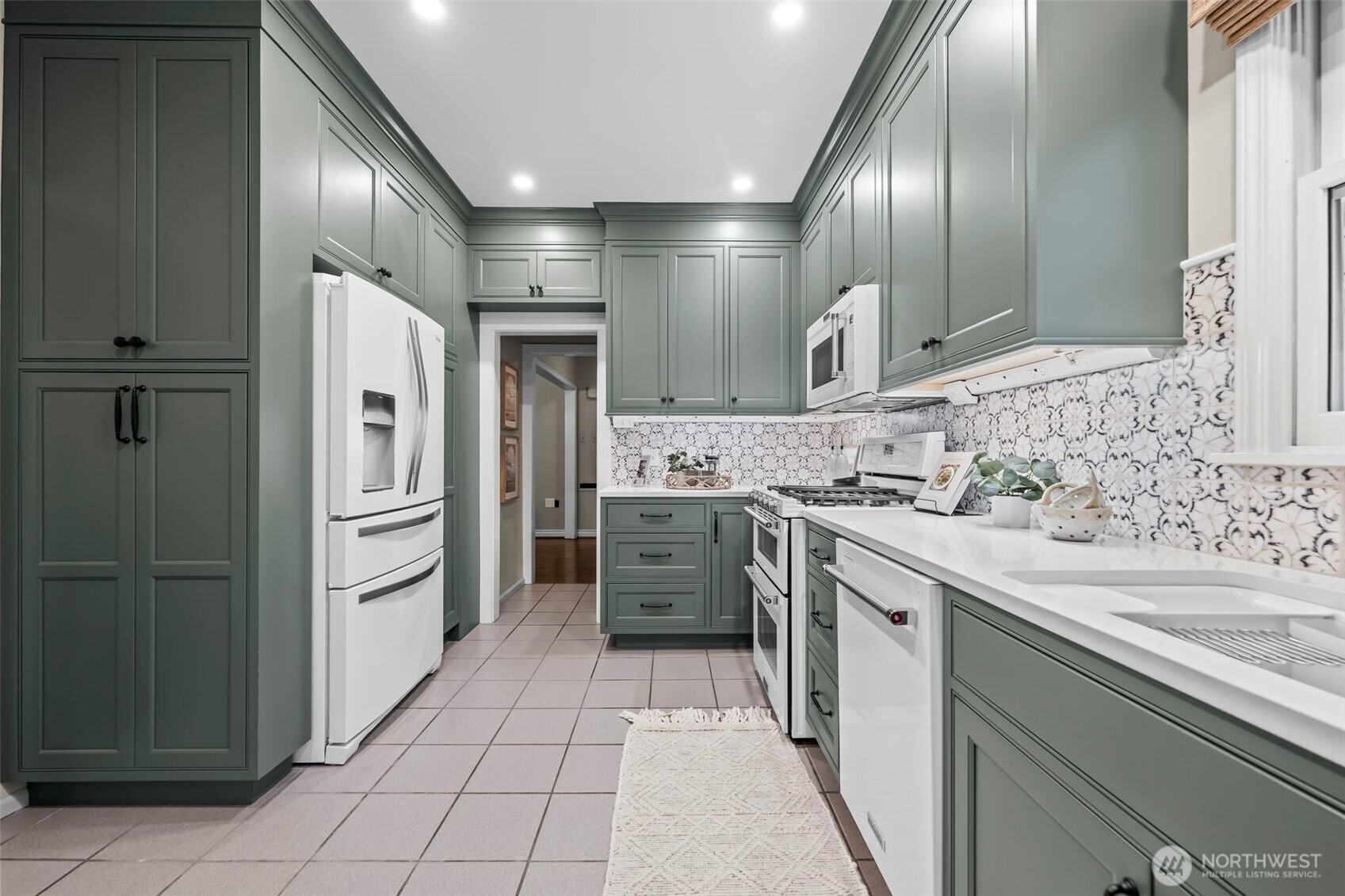 2205 N Tacoma Avenue , Tacoma, WA 98403