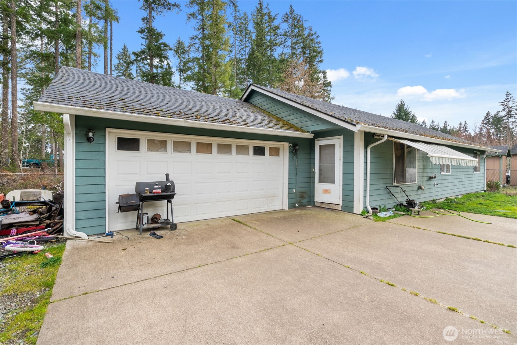 71 E Iron Wood Place , Shelton, WA 98584