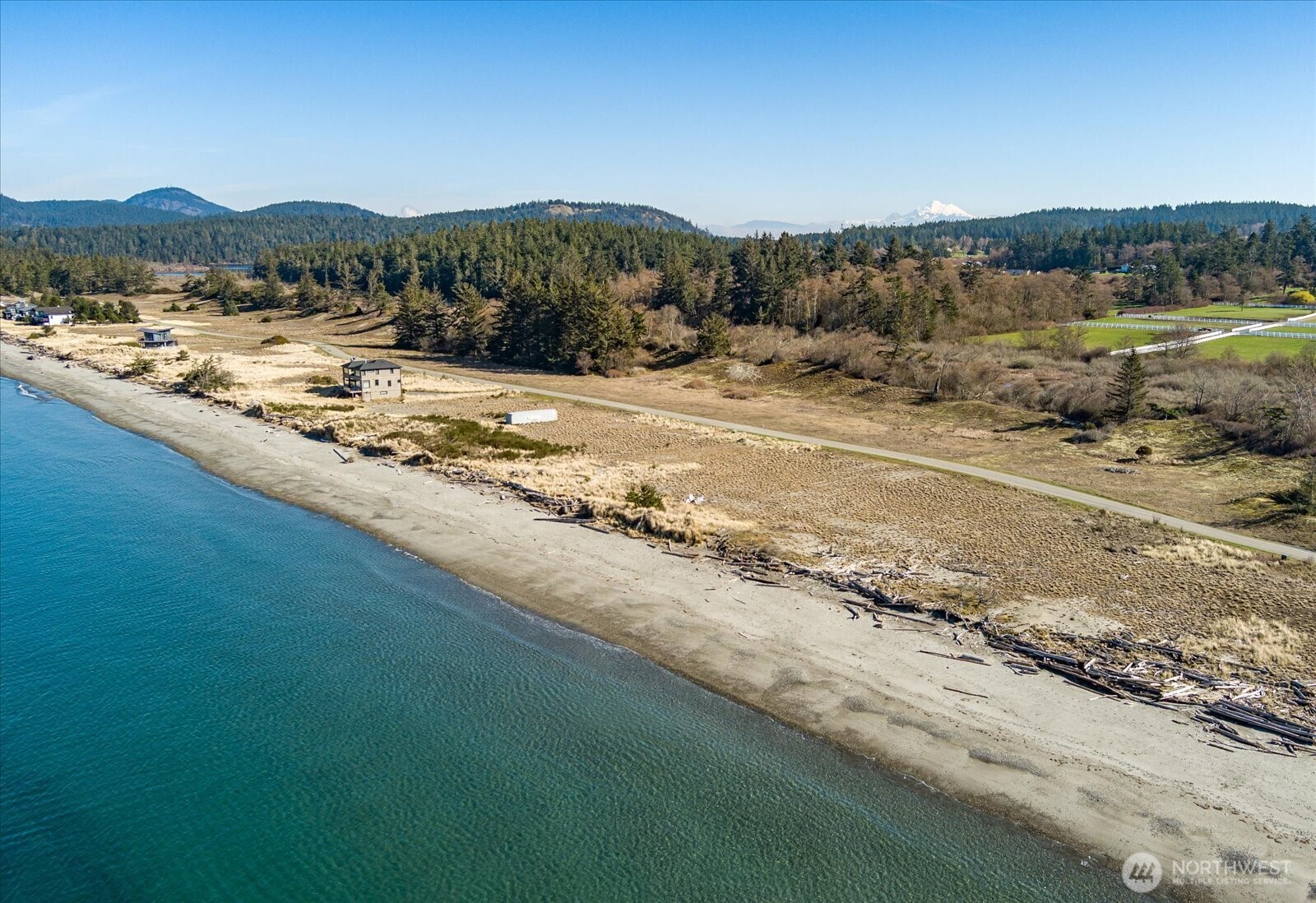 4689 Surfcrest Drive , Oak Harbor, WA 98277