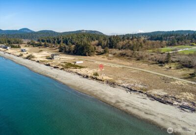 4689 Surfcrest Drive , Oak Harbor, WA 98277 - Photo 6