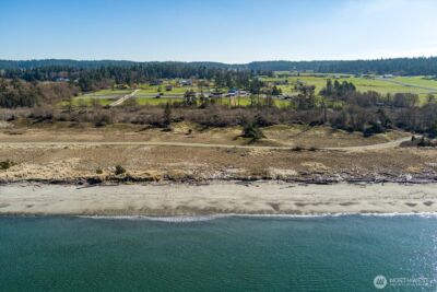 4689 Surfcrest Drive , Oak Harbor, WA 98277 - Photo 7