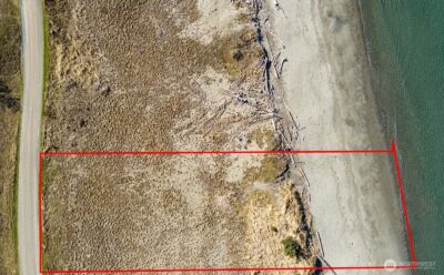 4689 Surfcrest Drive , Oak Harbor, WA 98277 - Photo 8