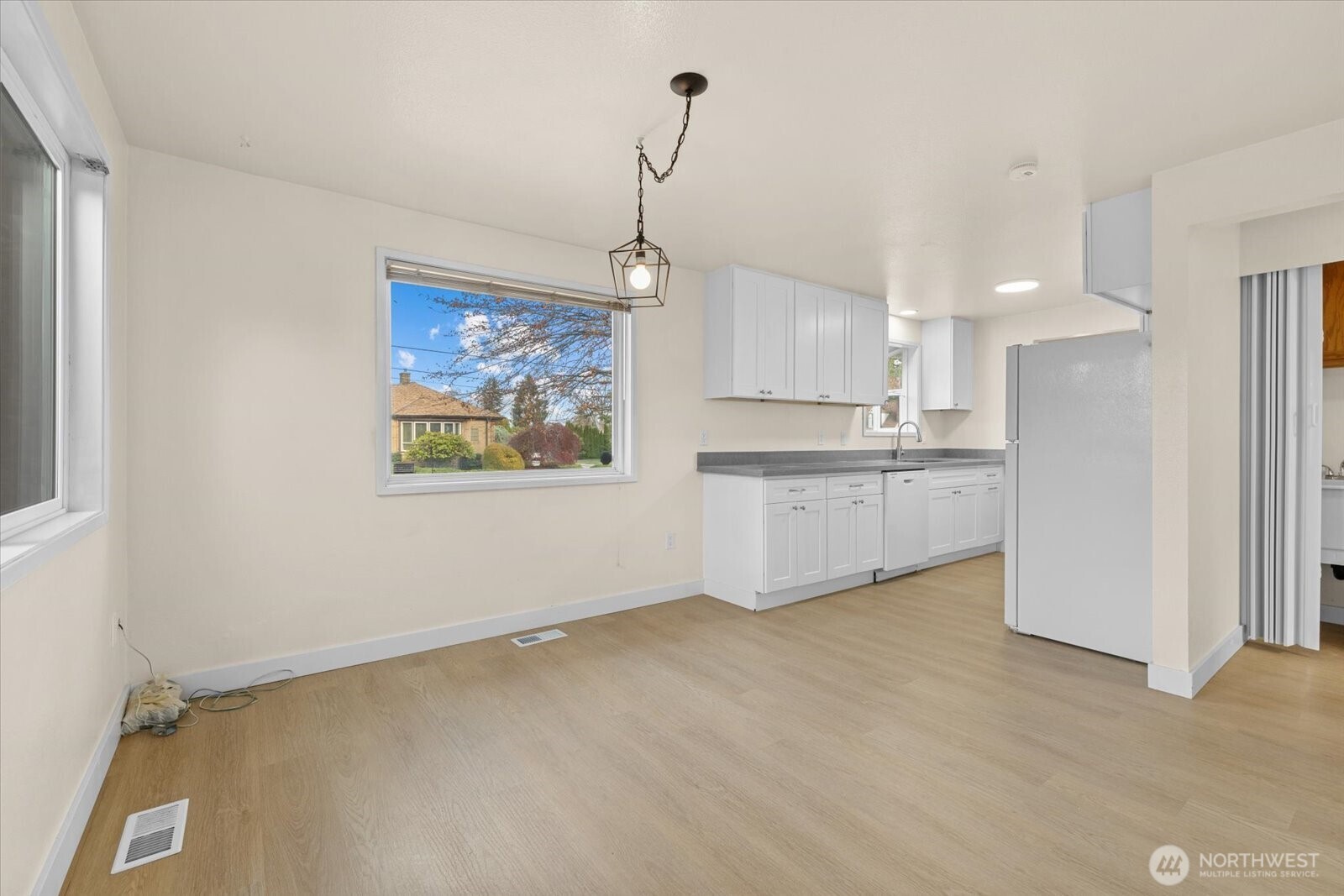 5402 Yakima Avenue , Tacoma, WA 98408