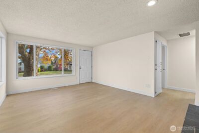 5402 Yakima Avenue , Tacoma, WA 98408 - Photo 7