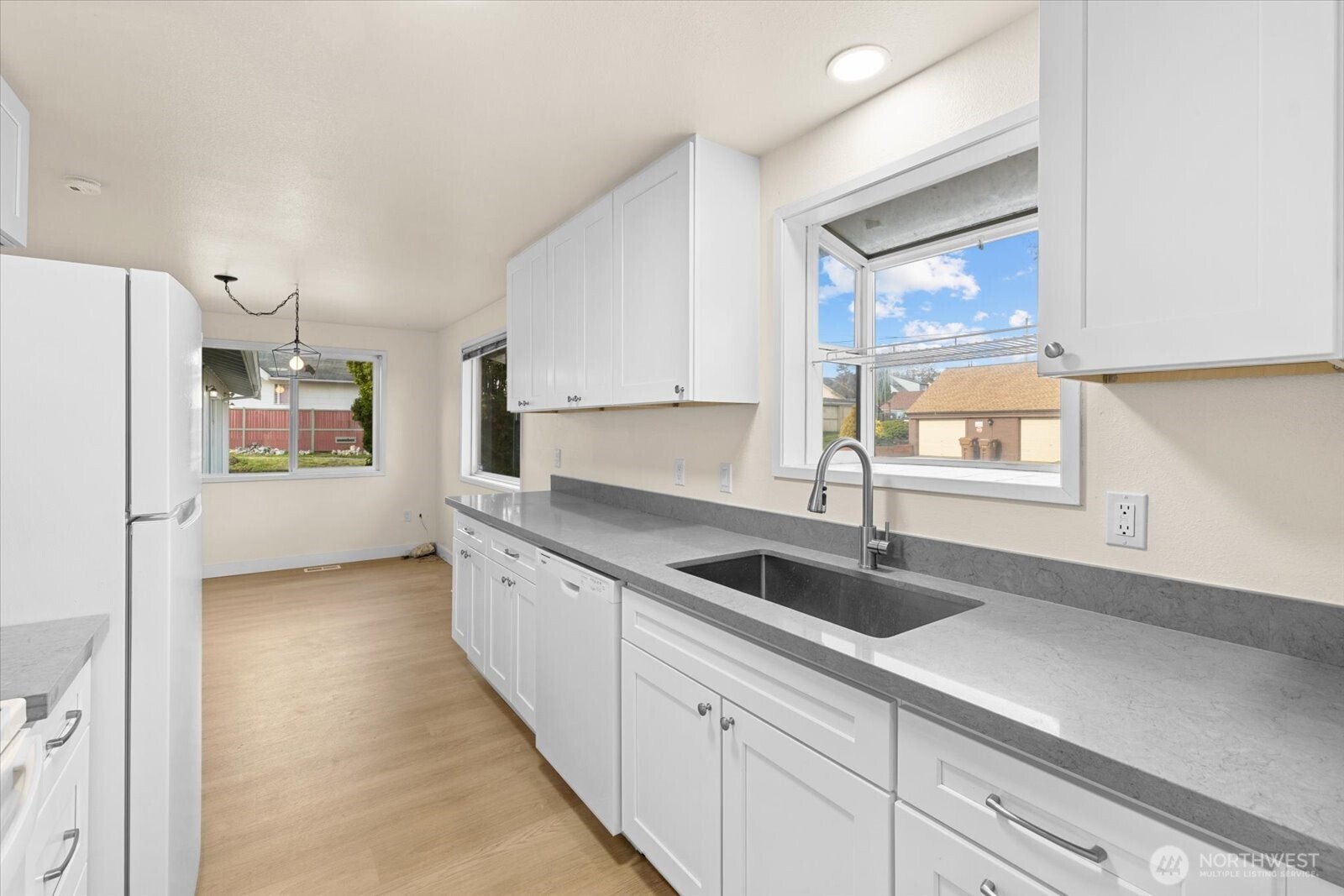 5402 Yakima Avenue , Tacoma, WA 98408