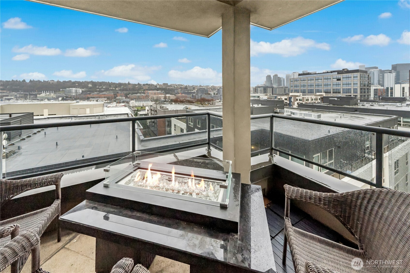 1000 Aurora Avenue N #409, Seattle, WA 98109