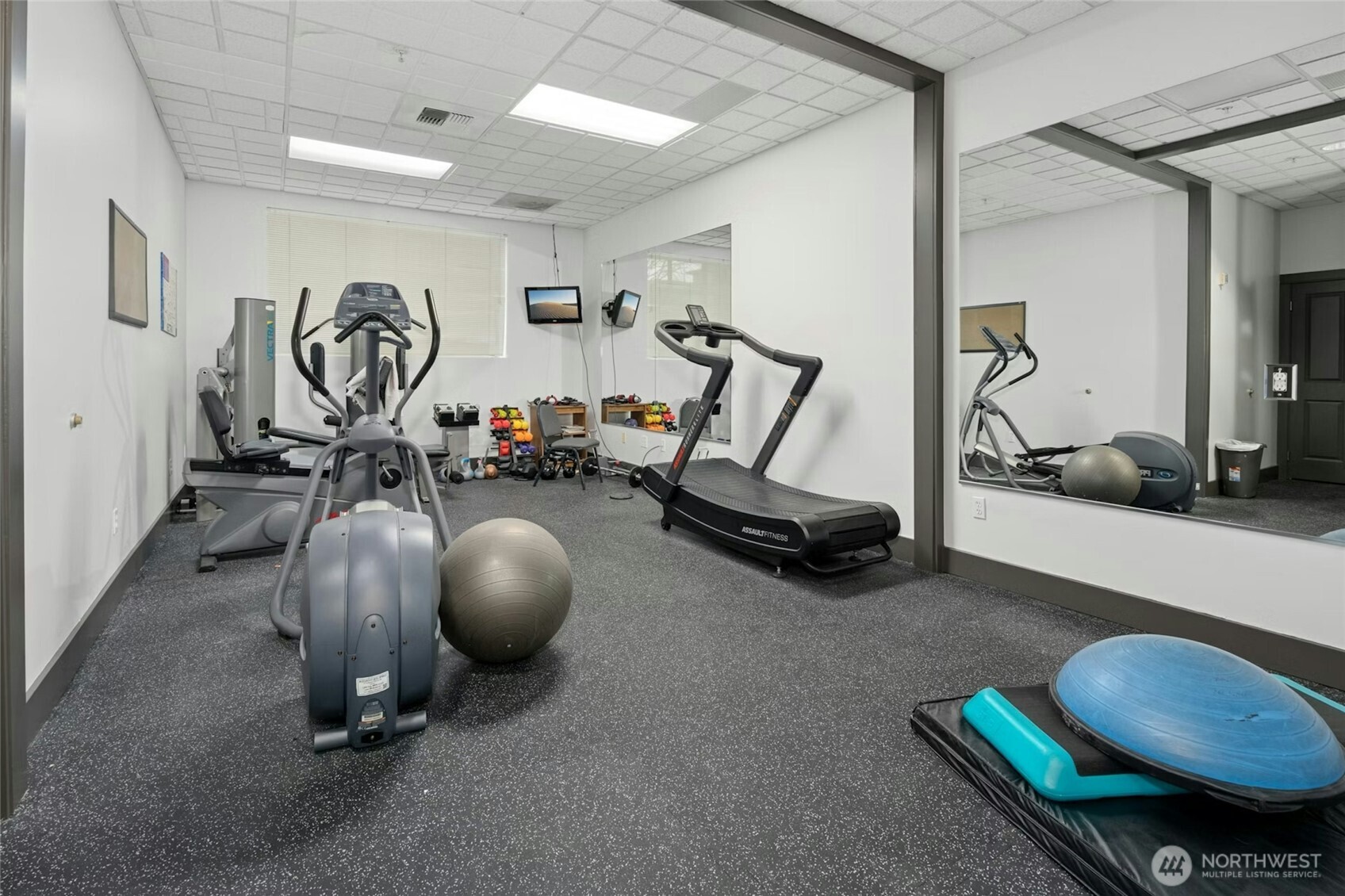 1000 Aurora Avenue N #409, Seattle, WA 98109