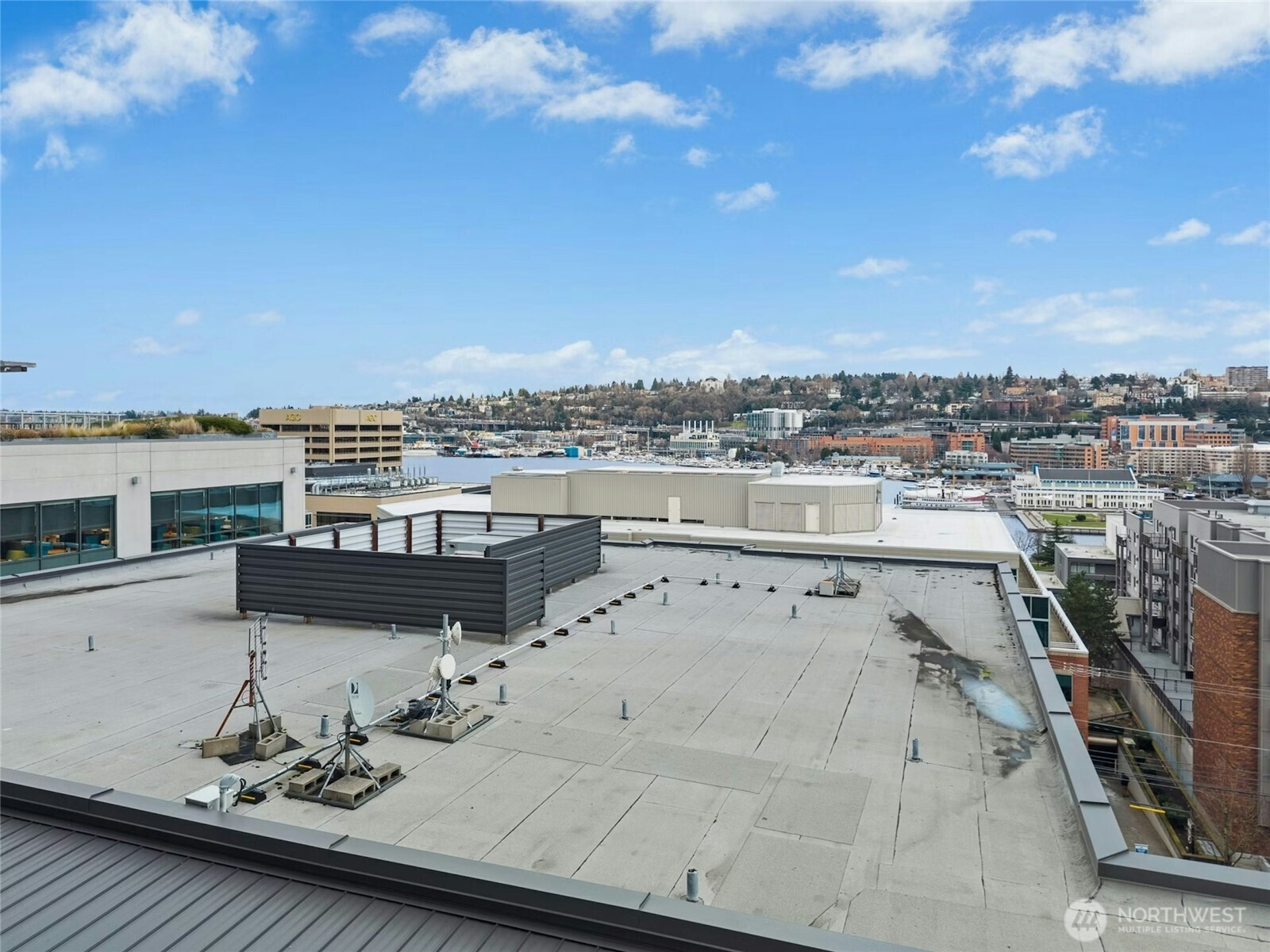 1000 Aurora Avenue N #409, Seattle, WA 98109