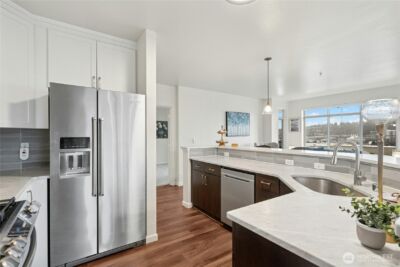 1000 Aurora Avenue N #409, Seattle, WA 98109 - Photo 10