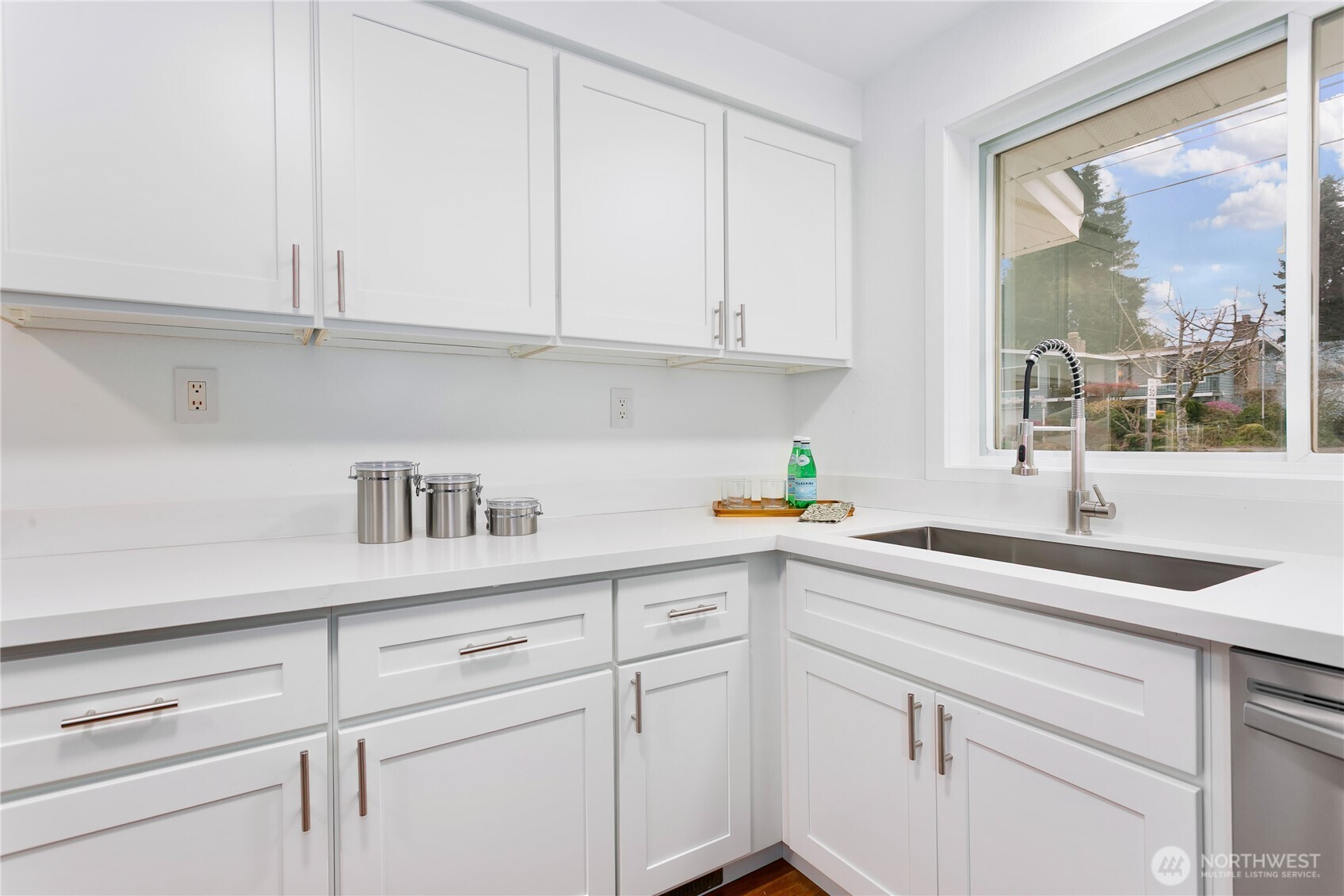 4245 N Vassault Street , Tacoma, WA 98407