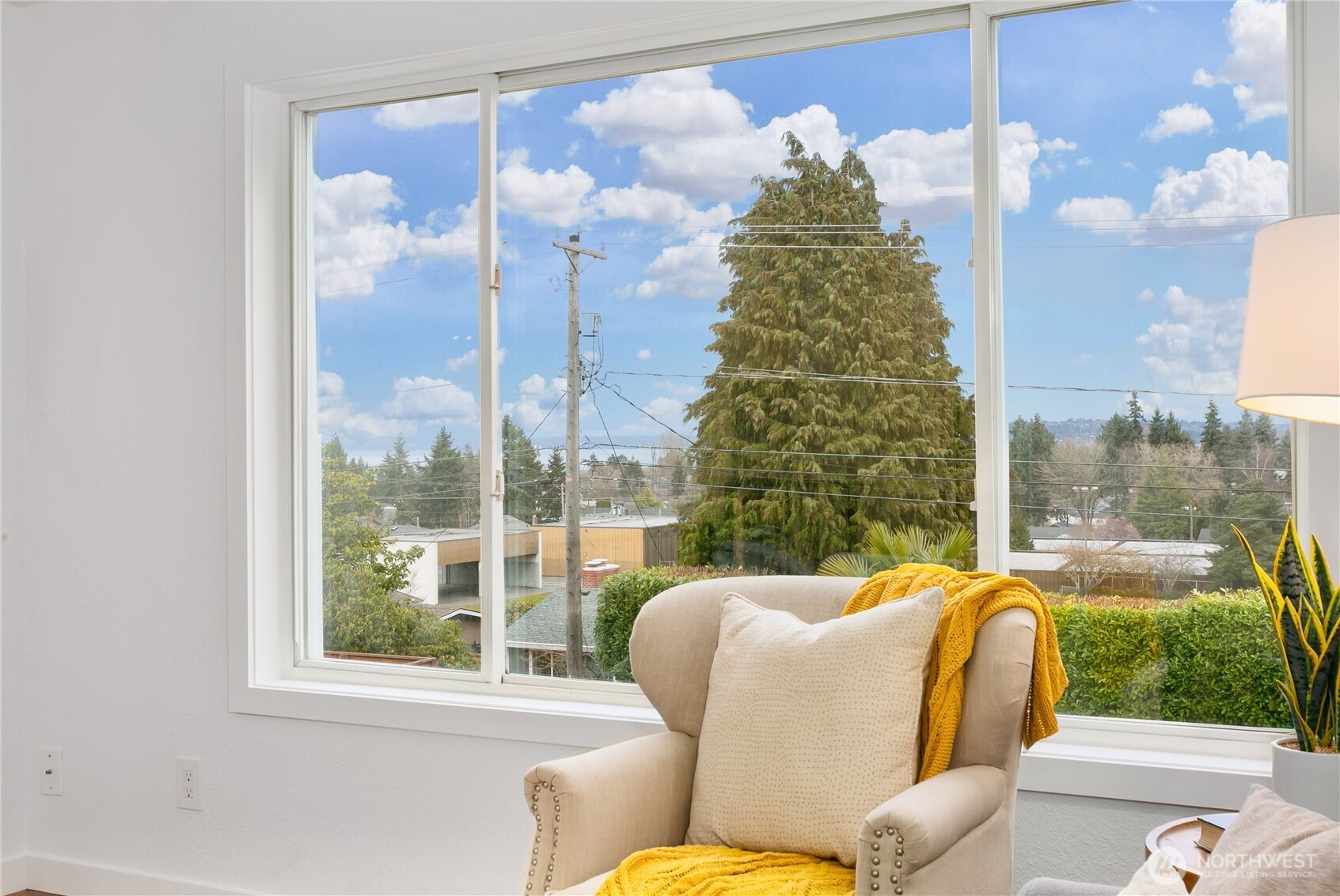 4245 N Vassault Street , Tacoma, WA 98407