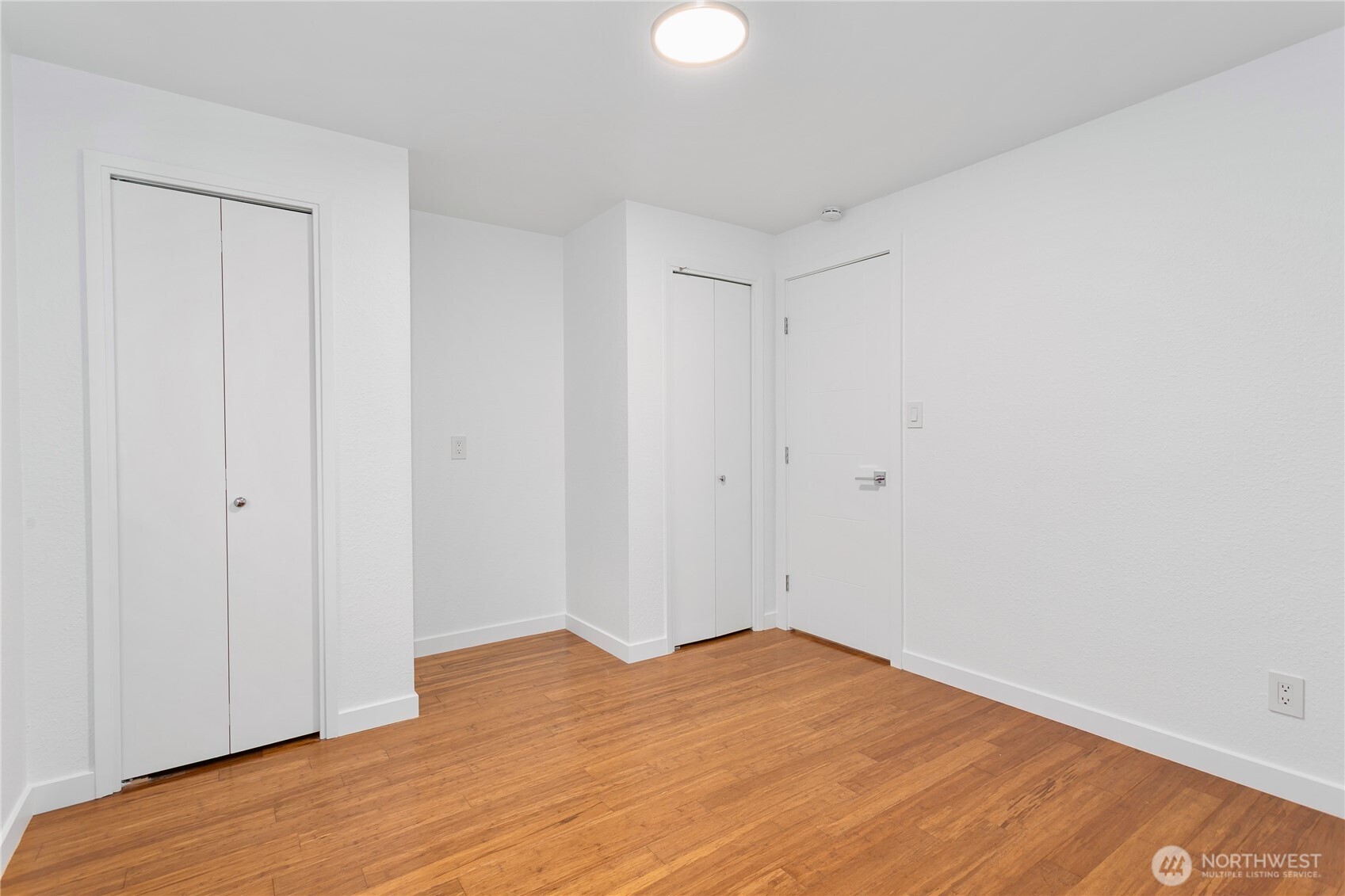 4245 N Vassault Street , Tacoma, WA 98407