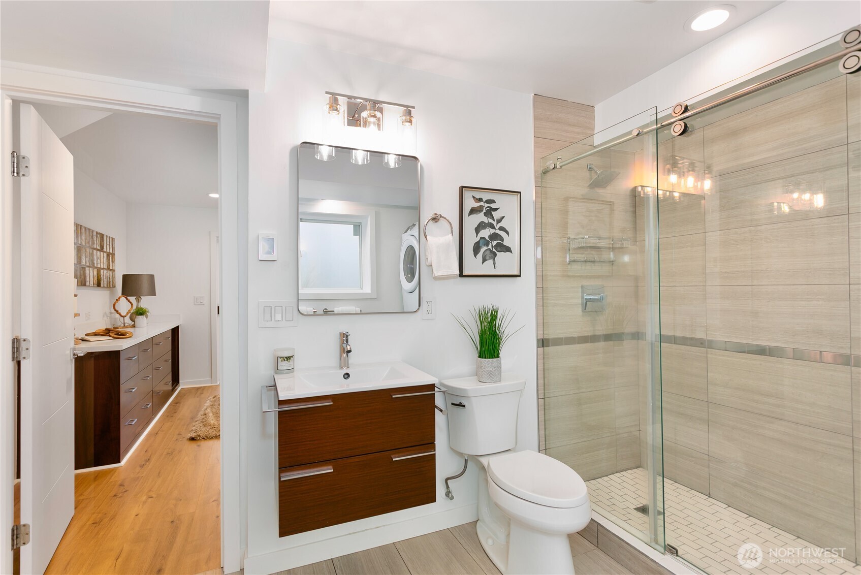 4245 N Vassault Street , Tacoma, WA 98407