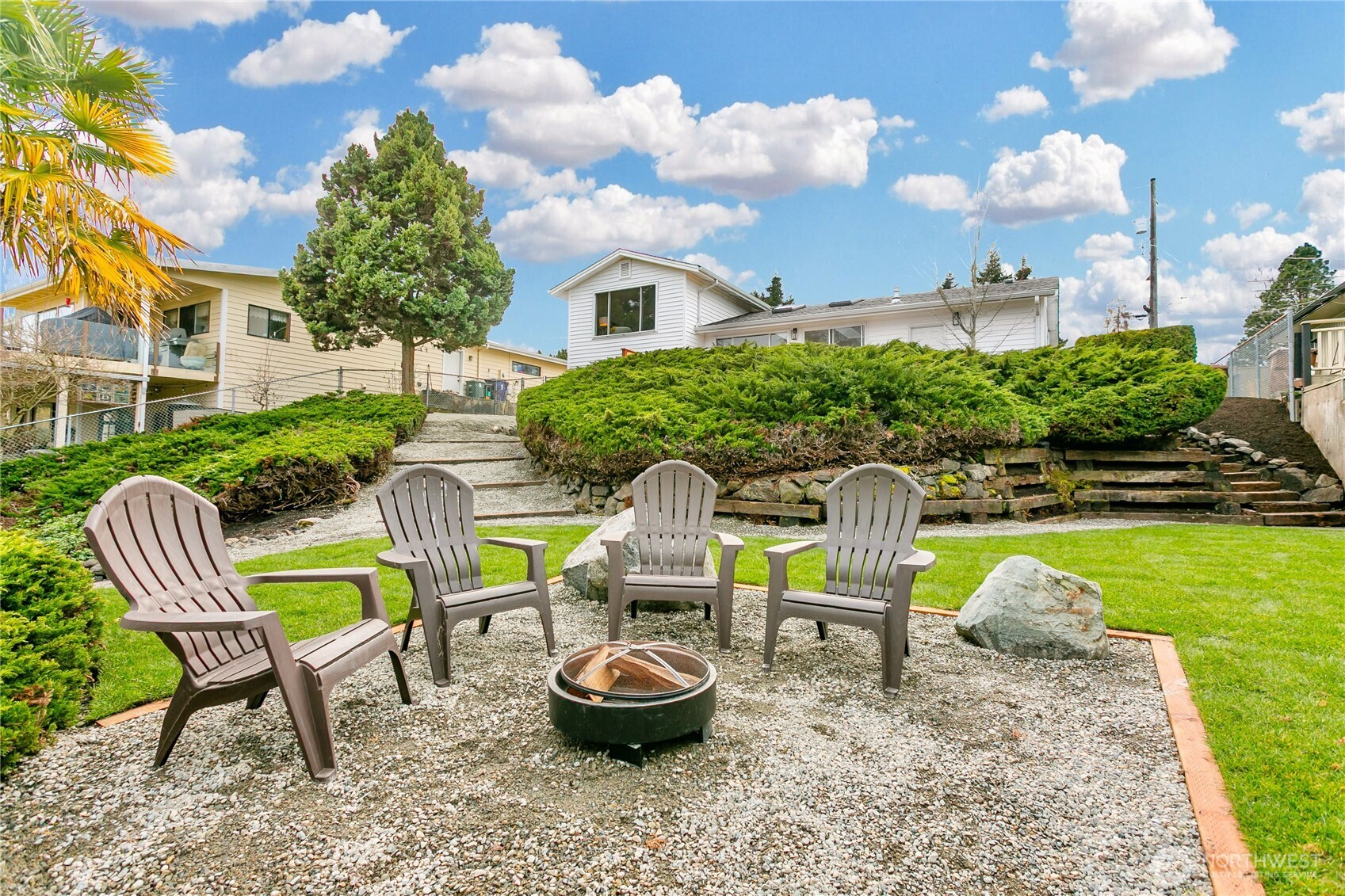 4245 N Vassault Street , Tacoma, WA 98407