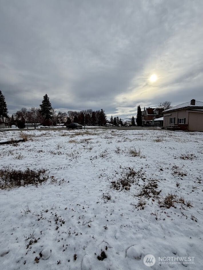 123 W Locust St , Waterville, WA 98858