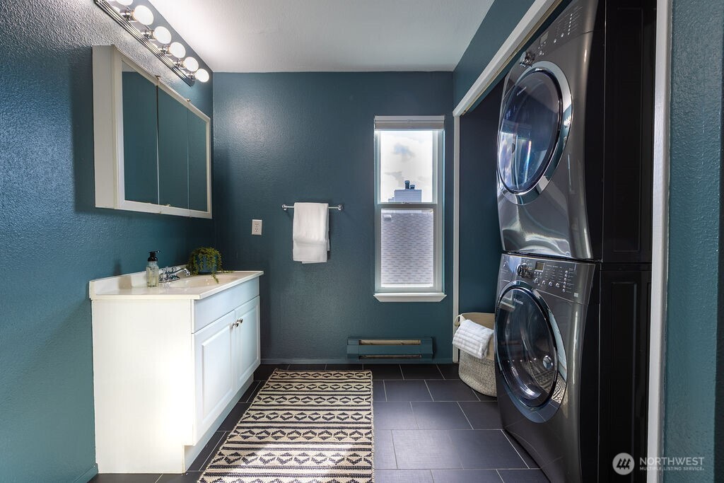 2001 E Yesler ## 17, Seattle, WA 98122