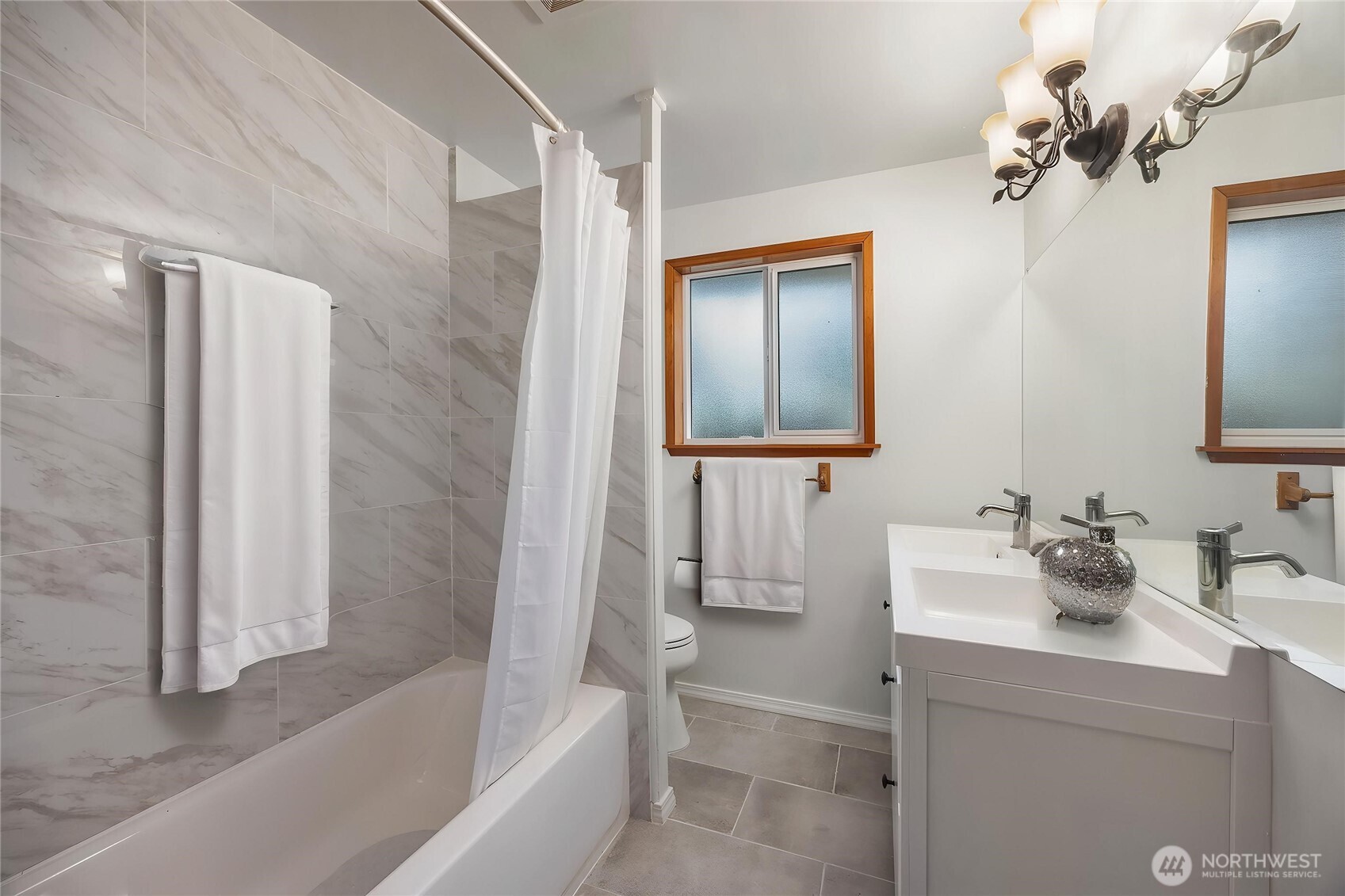 10210 NE 23rd Street , Bellevue, WA 98004