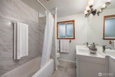 10210 NE 23rd Street , Bellevue, WA 98004 - Photo 11