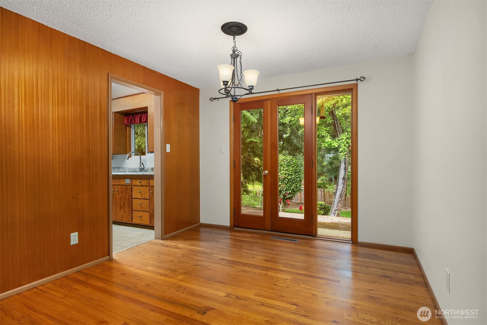 10210 NE 23rd Street , Bellevue, WA 98004