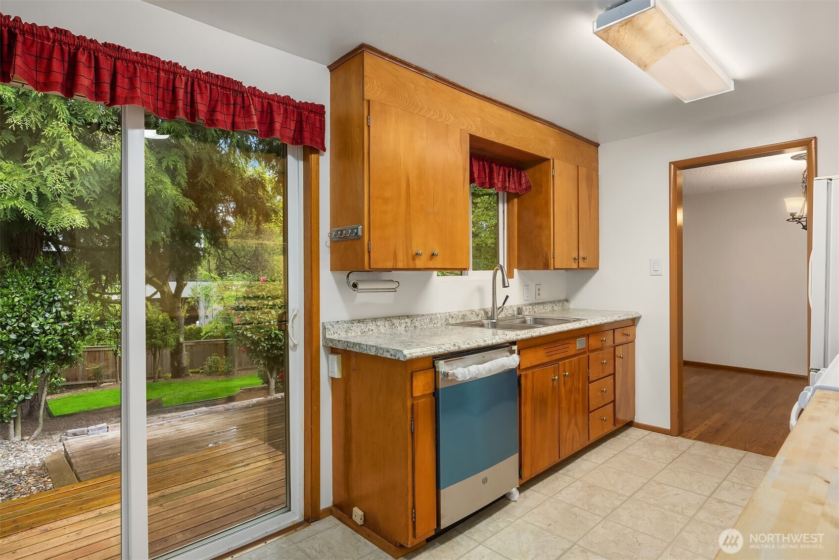 10210 NE 23rd Street , Bellevue, WA 98004