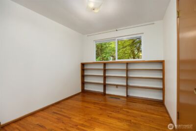 10210 NE 23rd Street , Bellevue, WA 98004 - Photo 29