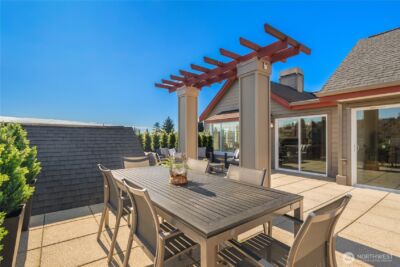 2425 33rd Avenue W #402, Seattle, WA 98199 - Photo 30