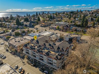 2425 33rd Avenue W #402, Seattle, WA 98199 - Photo 35