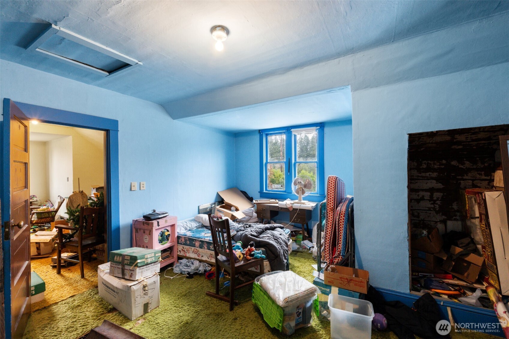 24201 Roberts Drive , Black Diamond, WA 98010