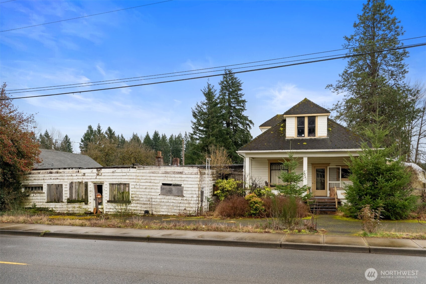 24201 Roberts Drive , Black Diamond, WA 98010