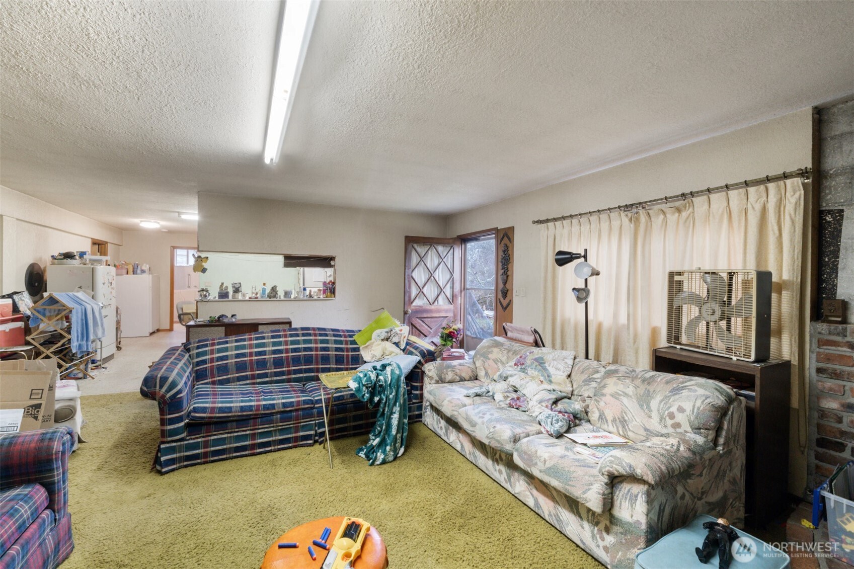 24201 Roberts Drive , Black Diamond, WA 98010