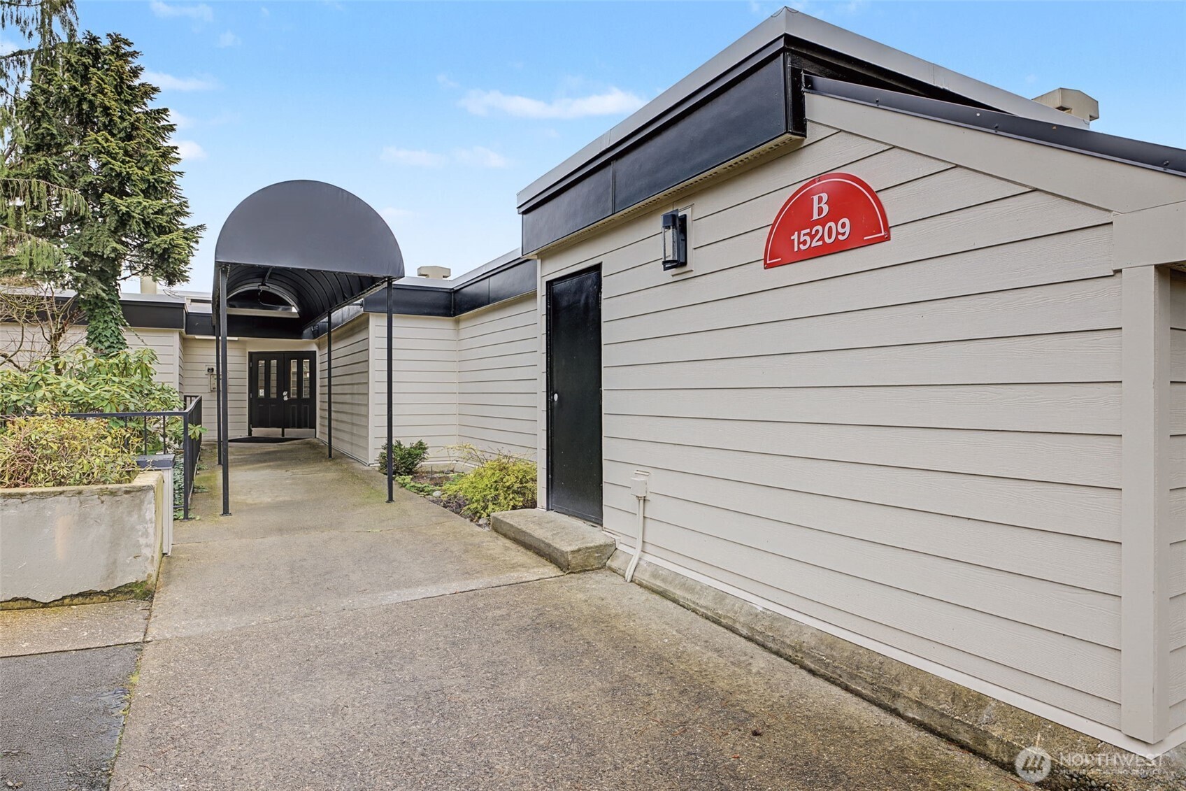 15209 Sunwood Blvd #B 21, Tukwila, WA 98188