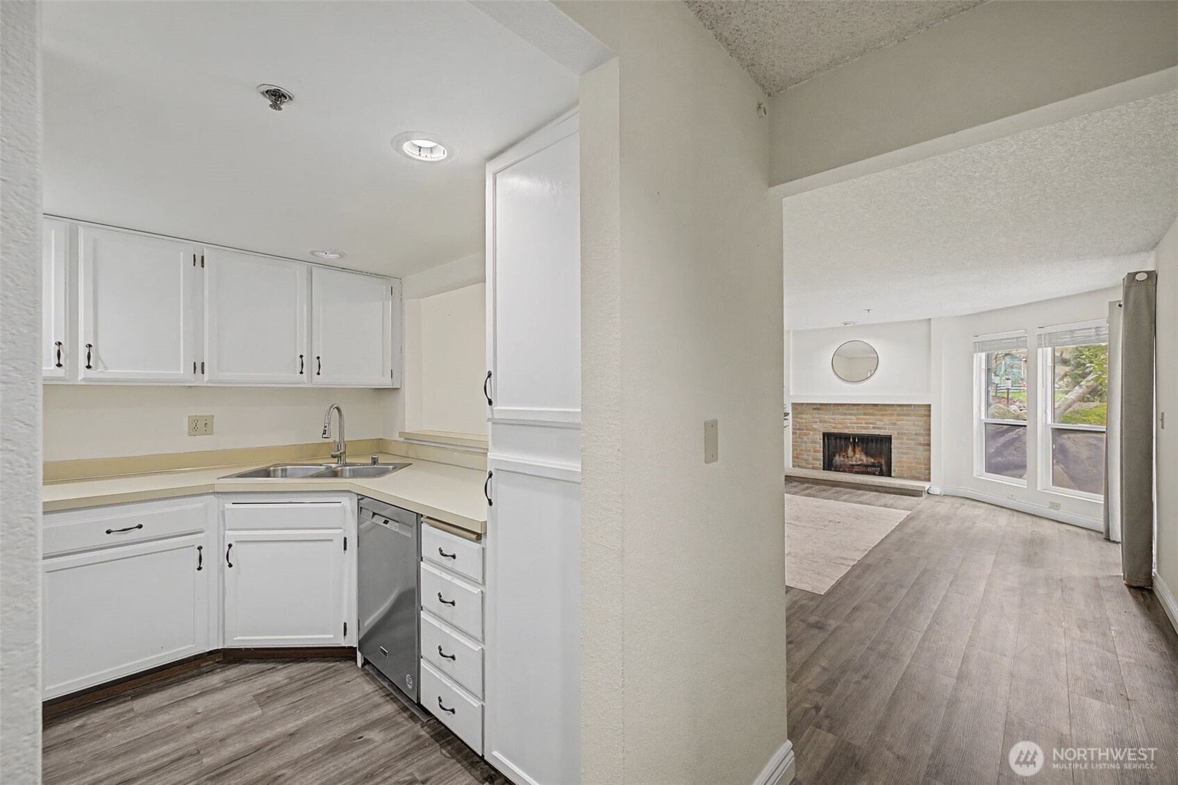 15209 Sunwood Blvd #B 21, Tukwila, WA 98188