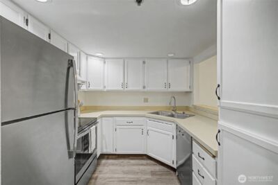 15209 Sunwood Blvd #B 21, Tukwila, WA 98188 - Photo 4