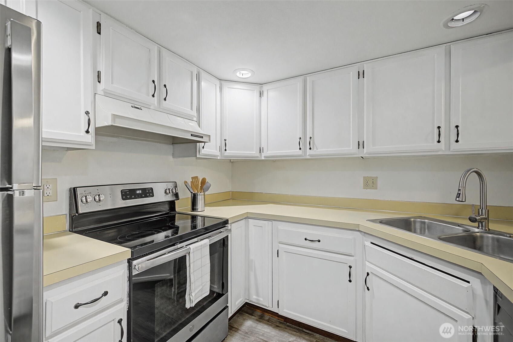 15209 Sunwood Blvd #B 21, Tukwila, WA 98188