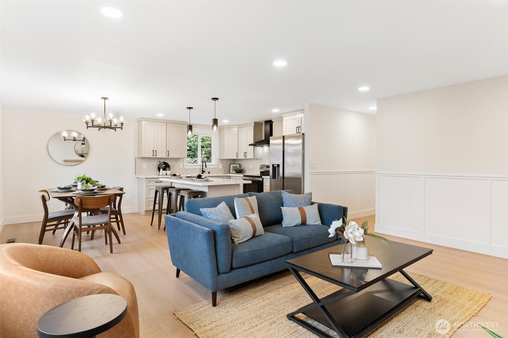 1413 S 275th Place , Des Moines, WA 98198-9405