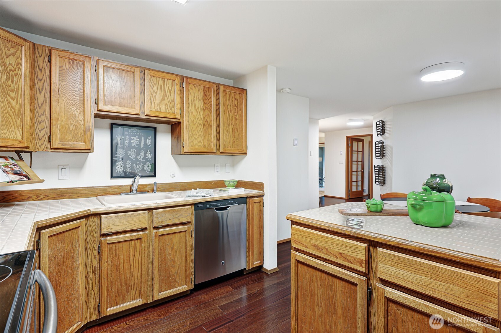 8720 Phinney Avenue N #24, Seattle, WA 98103