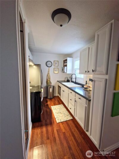 212 Douglas Street , Longview, WA 98632 - Photo 11