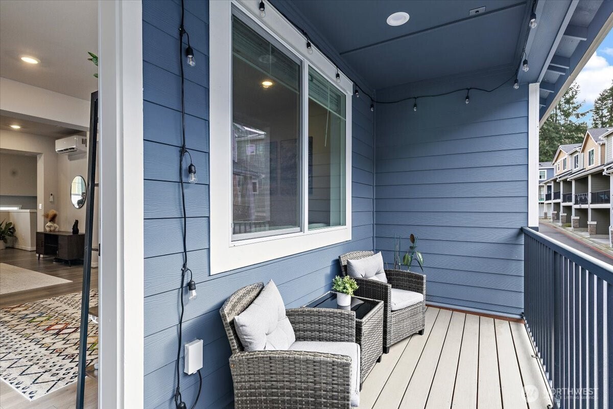 12012 NE 193rd Lane #C, Bothell, WA 98011