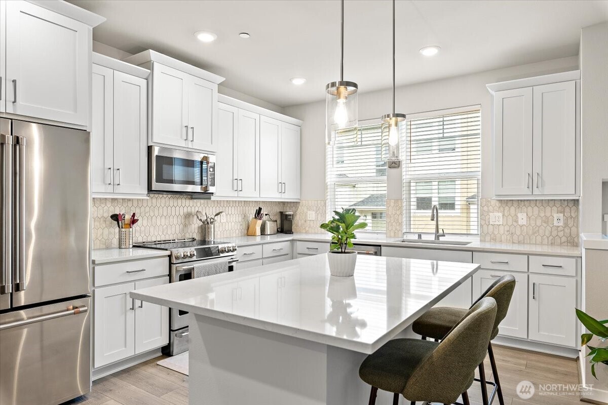 12012 NE 193rd Lane #C, Bothell, WA 98011