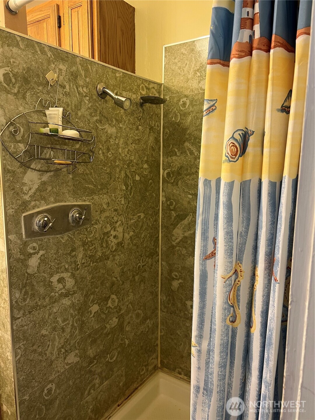 1306 Ocean Beach Blvd S, Long Beach, WA 98631