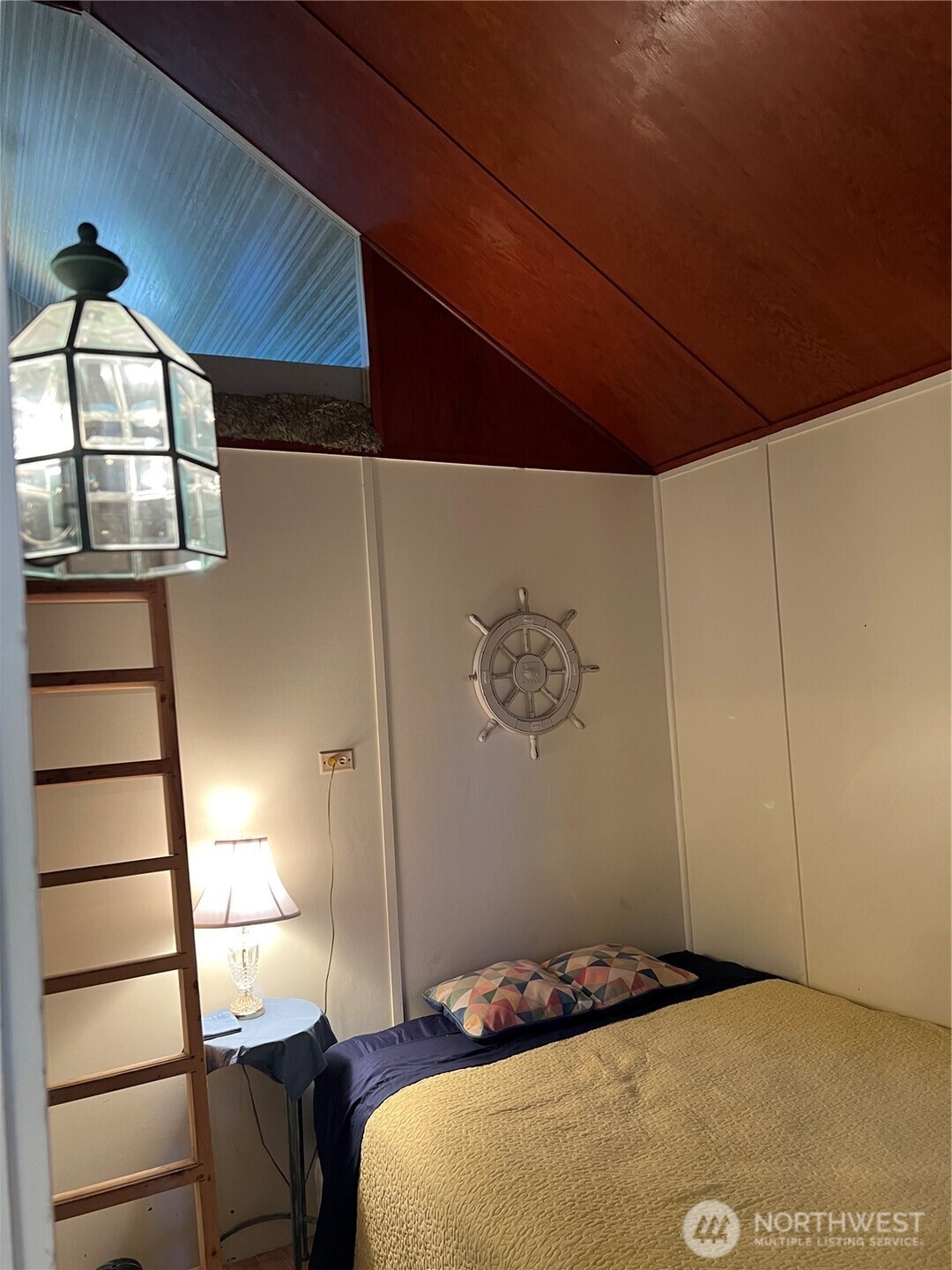 1306 Ocean Beach Blvd S, Long Beach, WA 98631