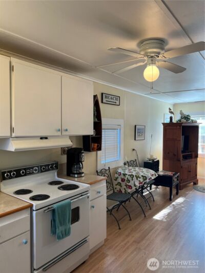 1306 Ocean Beach Blvd S, Long Beach, WA 98631 - Photo 3